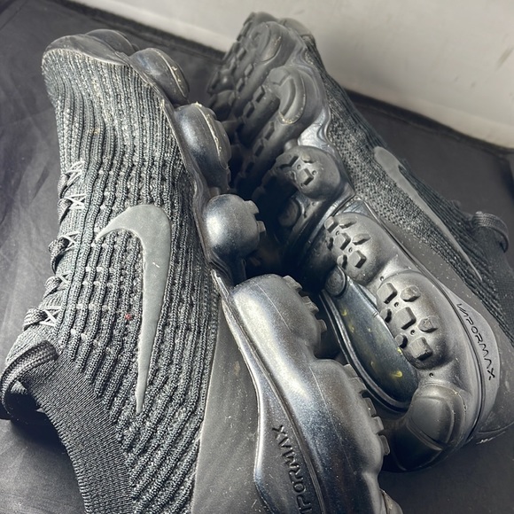 Nike Air Vapormax Flyknit 3 Triple Black Mens Size 9 AJ6900-004 Running - Picture 8 of 13